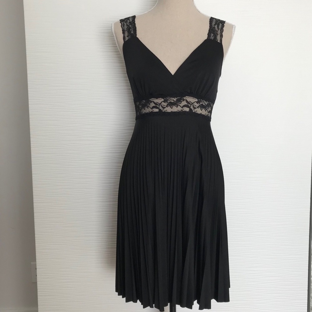 FOREVER 21 Little Black Dress Small